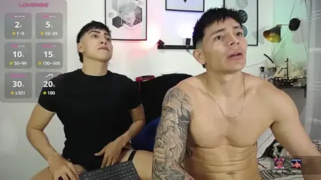 Thomas_and_lyan webcam model stream image