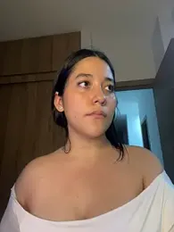 Nhefertary webcam model stream image